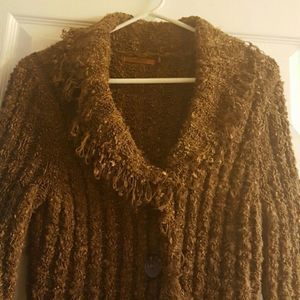 Gorgeous Belldini Long Sweater w/ Flower buttons